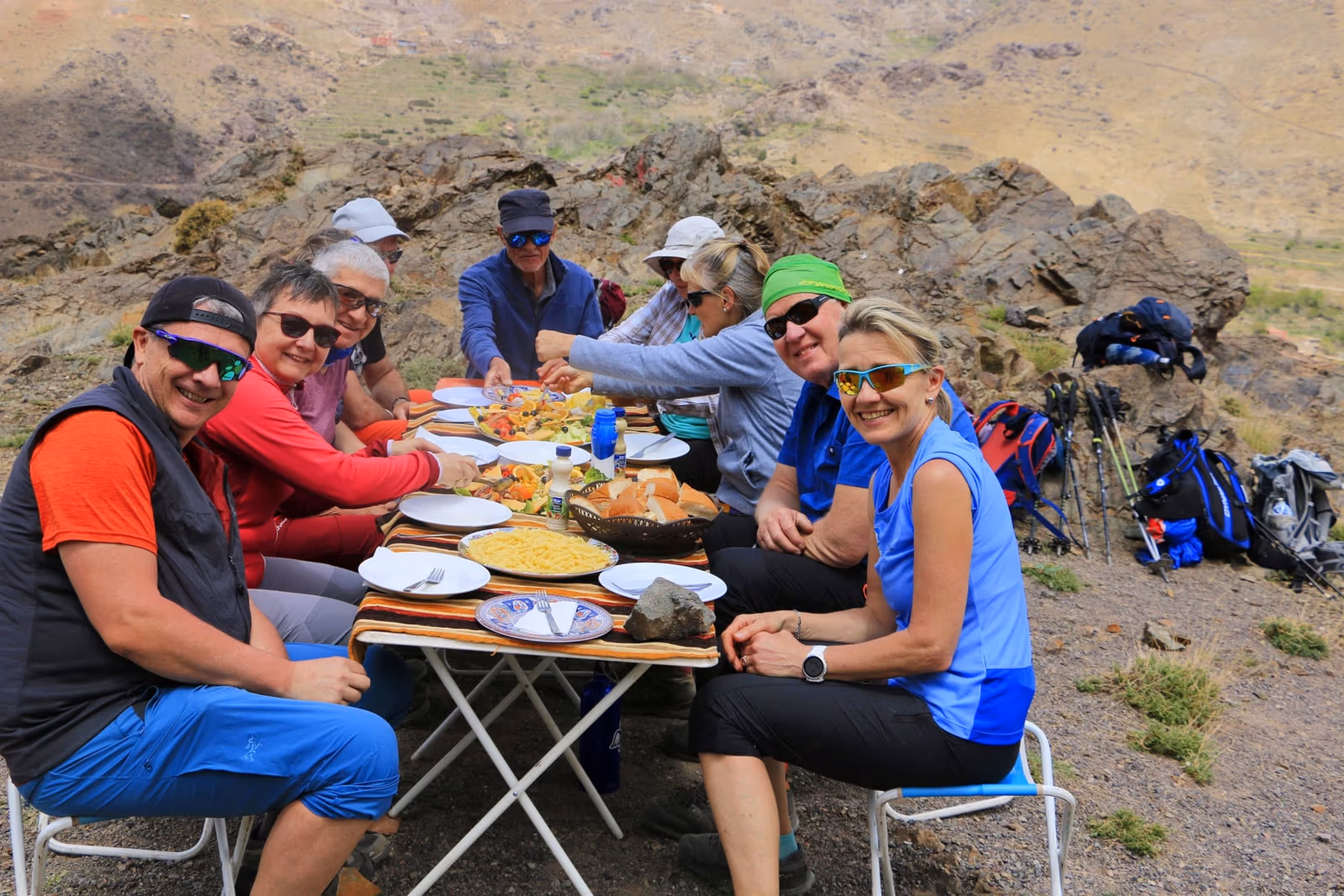 Group lunch folding table mountainside